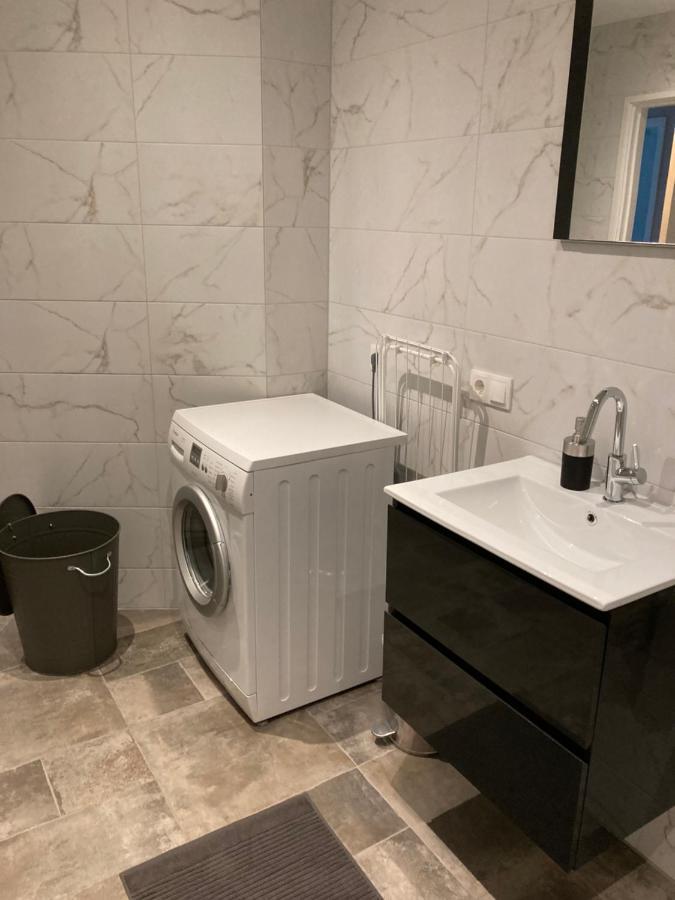 Bed En Breakfast Westerwolde Apartment Sellingen Bagian luar foto